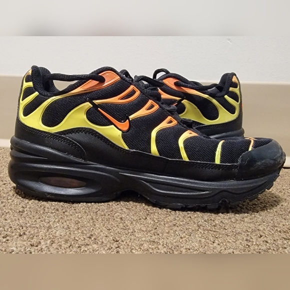 Nike Air Max Plus - Picture 4 of 8